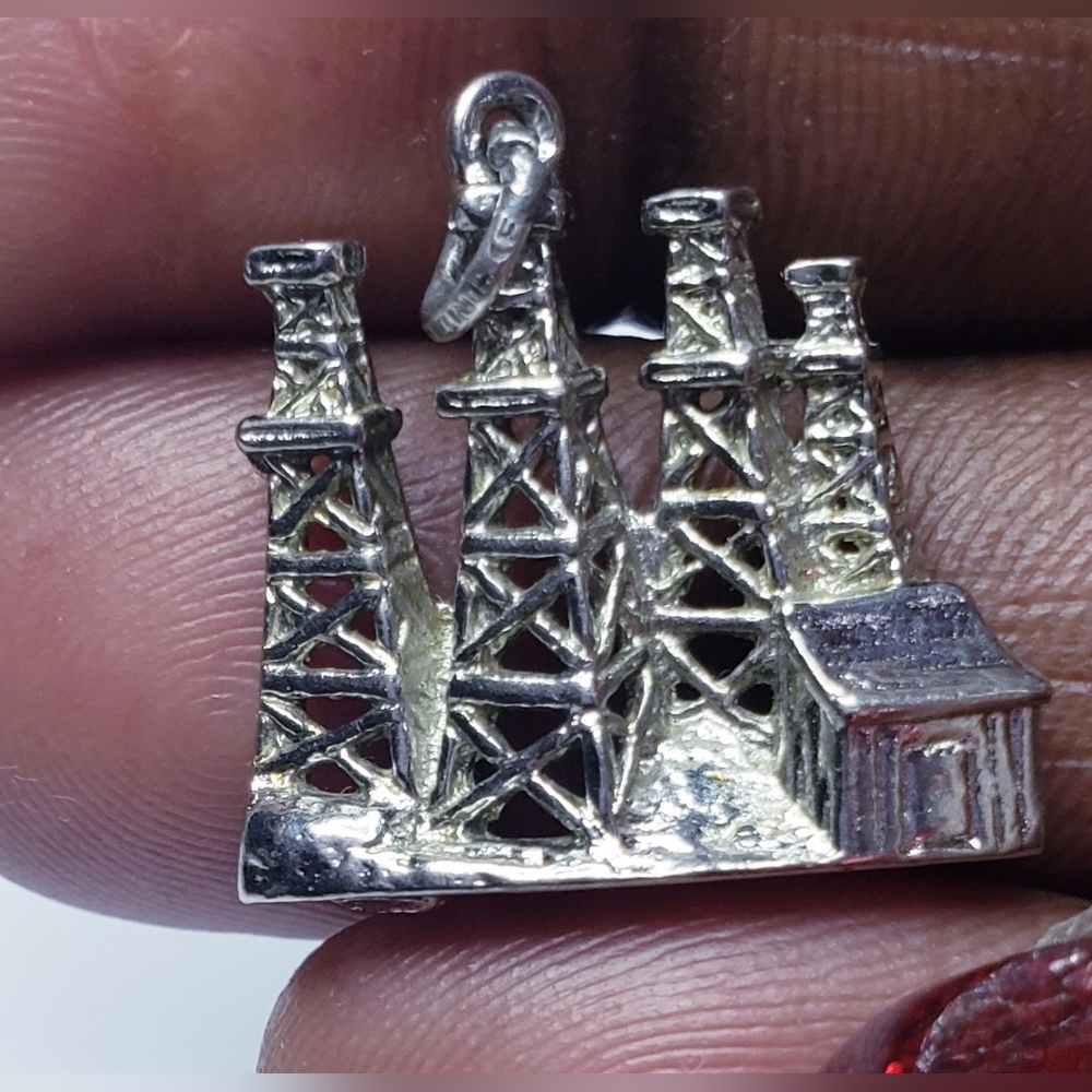 Oil Rig Sterling Silver Charm Pendant.